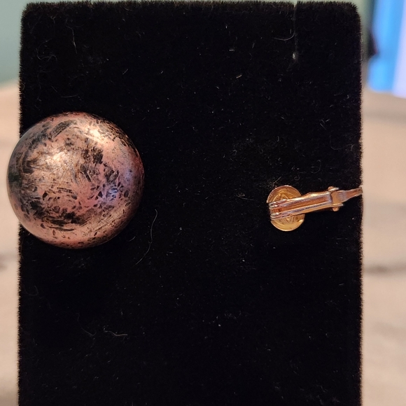 Vintage 90's Clip on Earrings - Picture 2 of 3